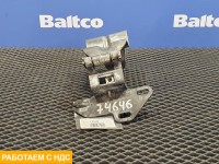 Петля капота